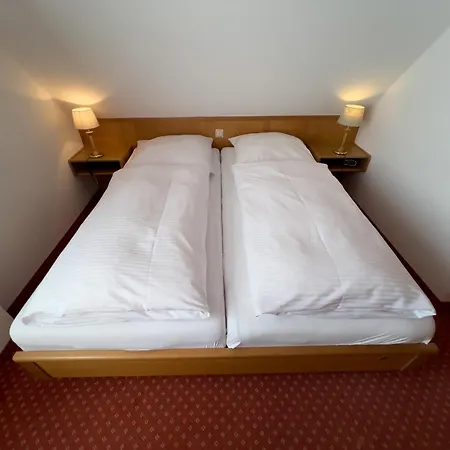 Aparthotel Haus Christel 3*