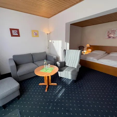 Aparthotel Haus Christel 3*